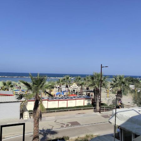 Hotel Bonaria Rimini Extérieur photo