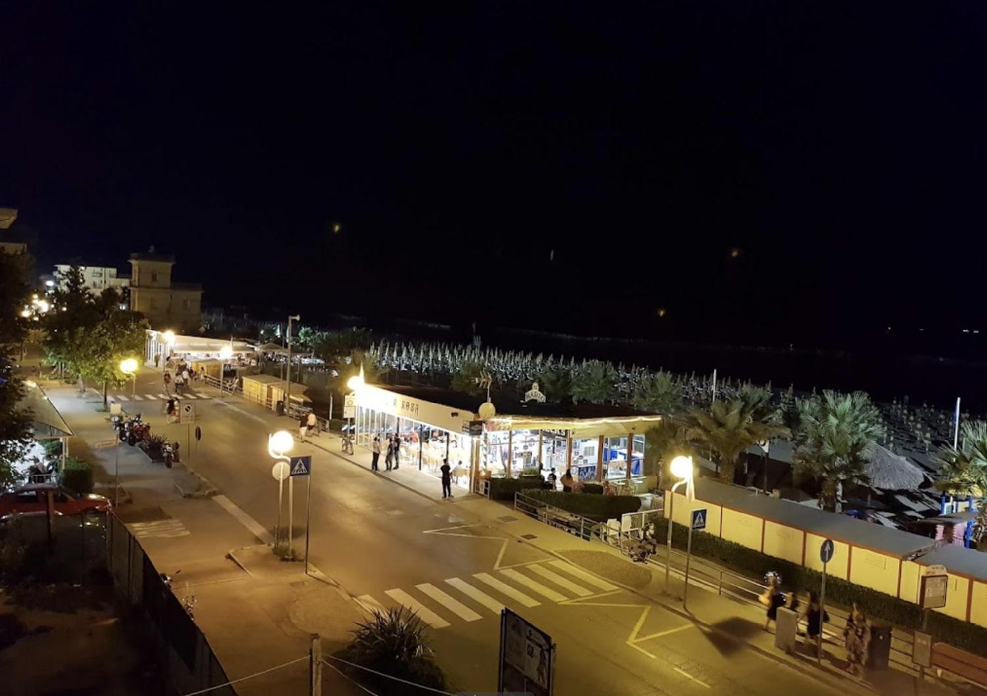 Hotel Bonaria Rimini Extérieur photo