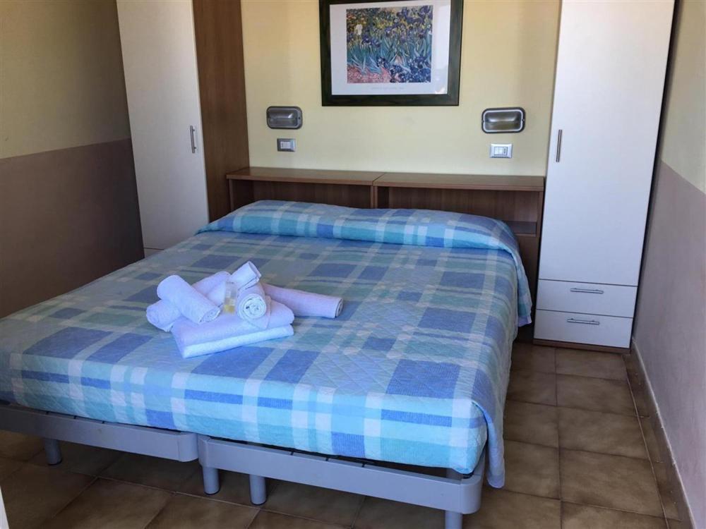Hotel Bonaria Rimini Extérieur photo