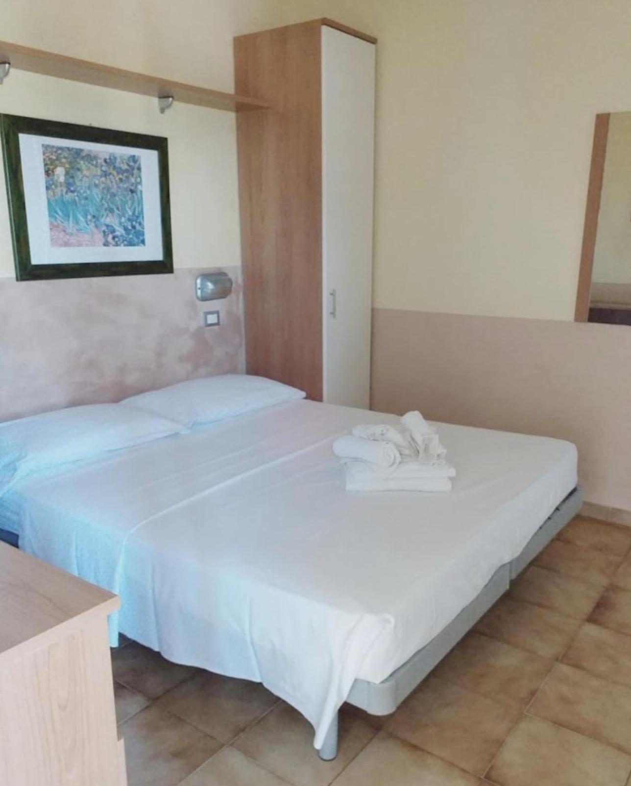 Hotel Bonaria Rimini Extérieur photo