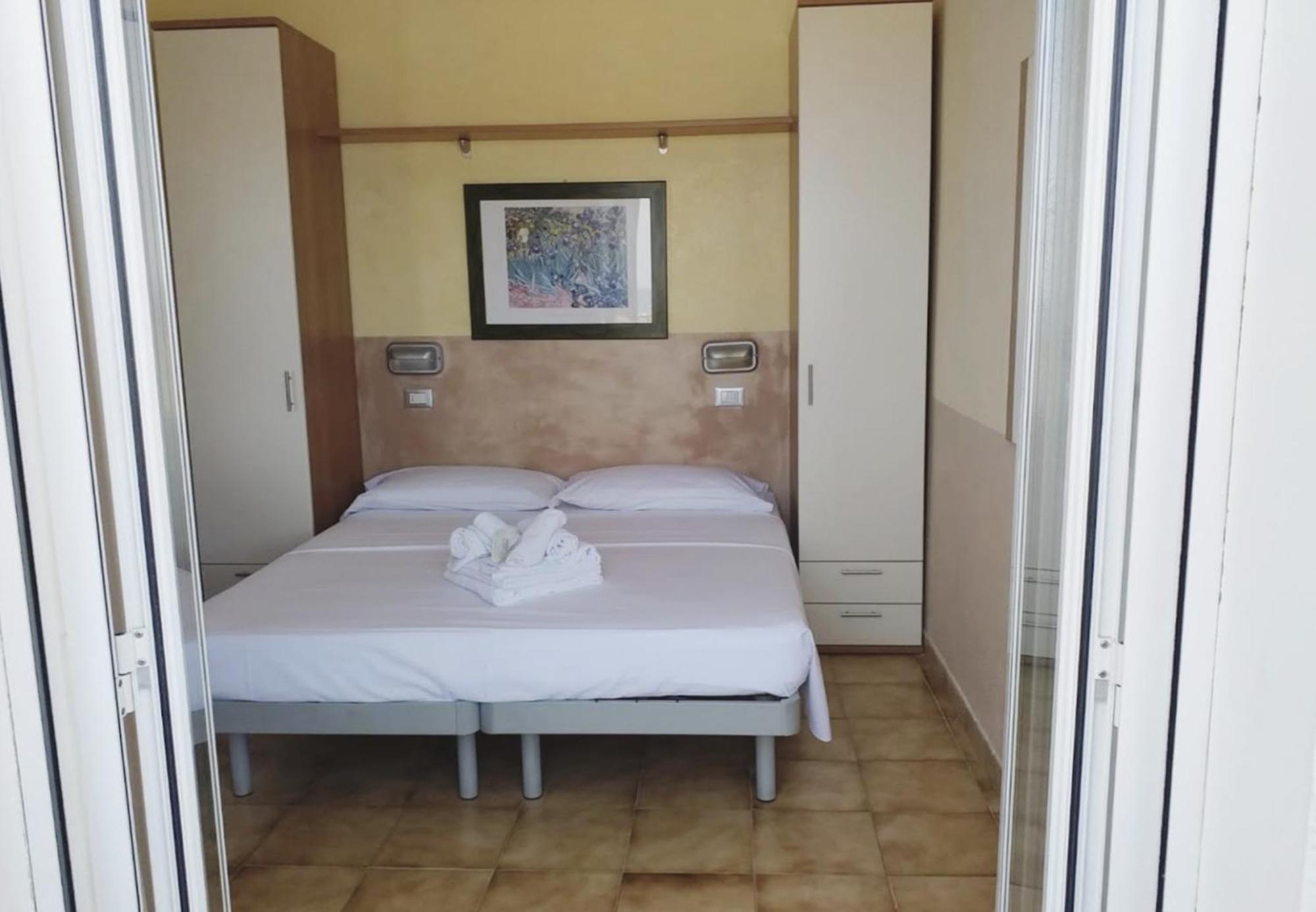 Hotel Bonaria Rimini Extérieur photo