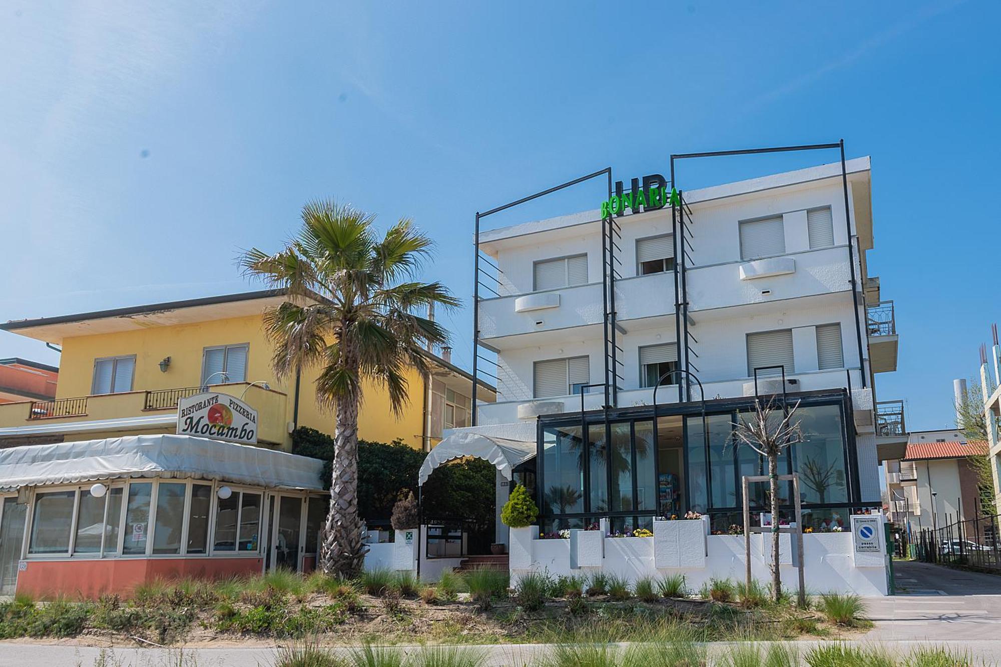 Hotel Bonaria Rimini Extérieur photo